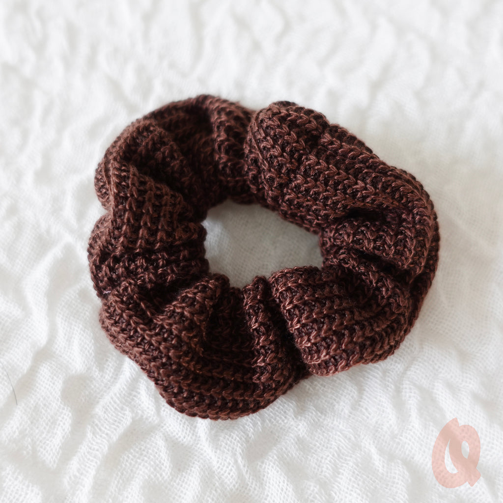 Knitted Scrunchie - Qwerky Colour