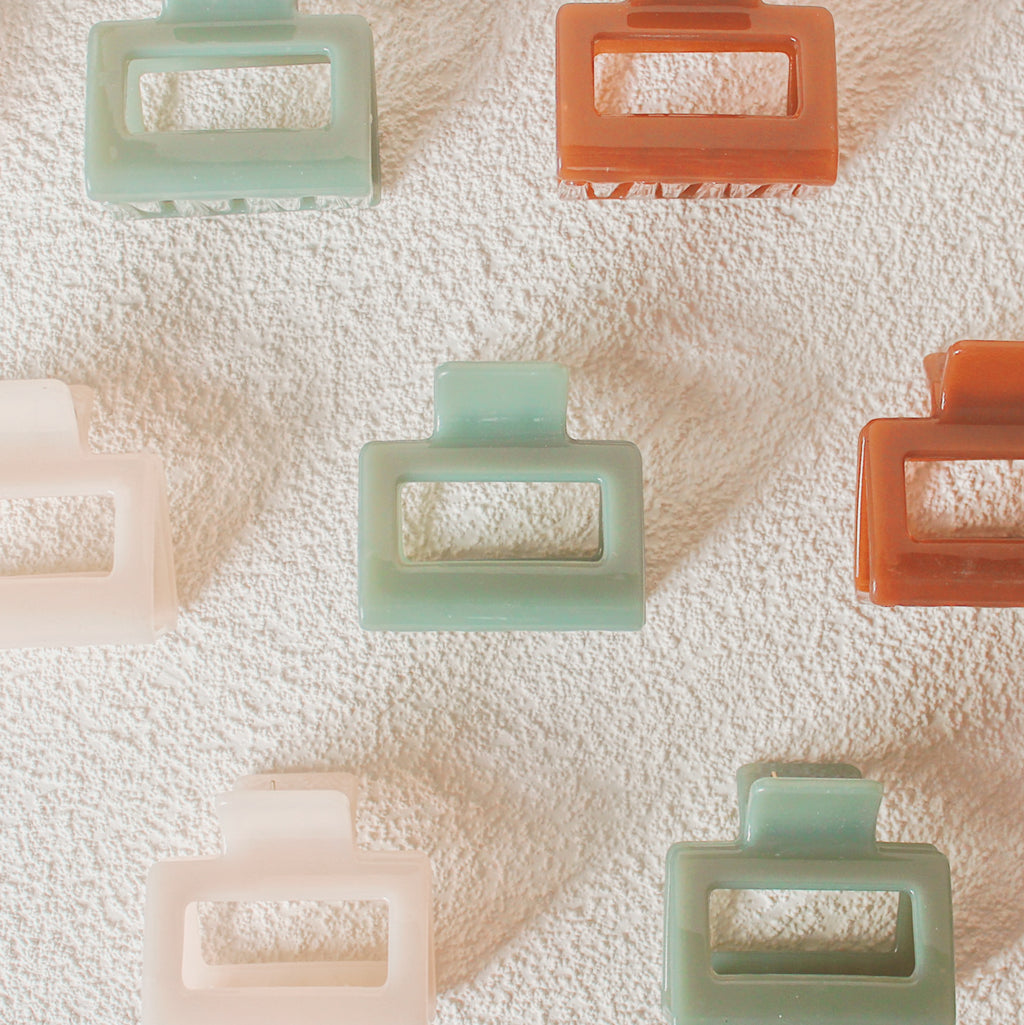 The Gentle Mini Claw Clip - Qwerky Colour