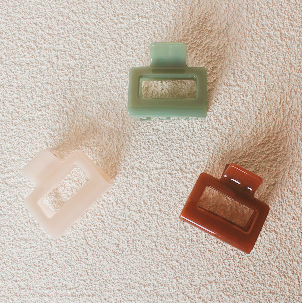 The Gentle Mini Claw Clip - Qwerky Colour