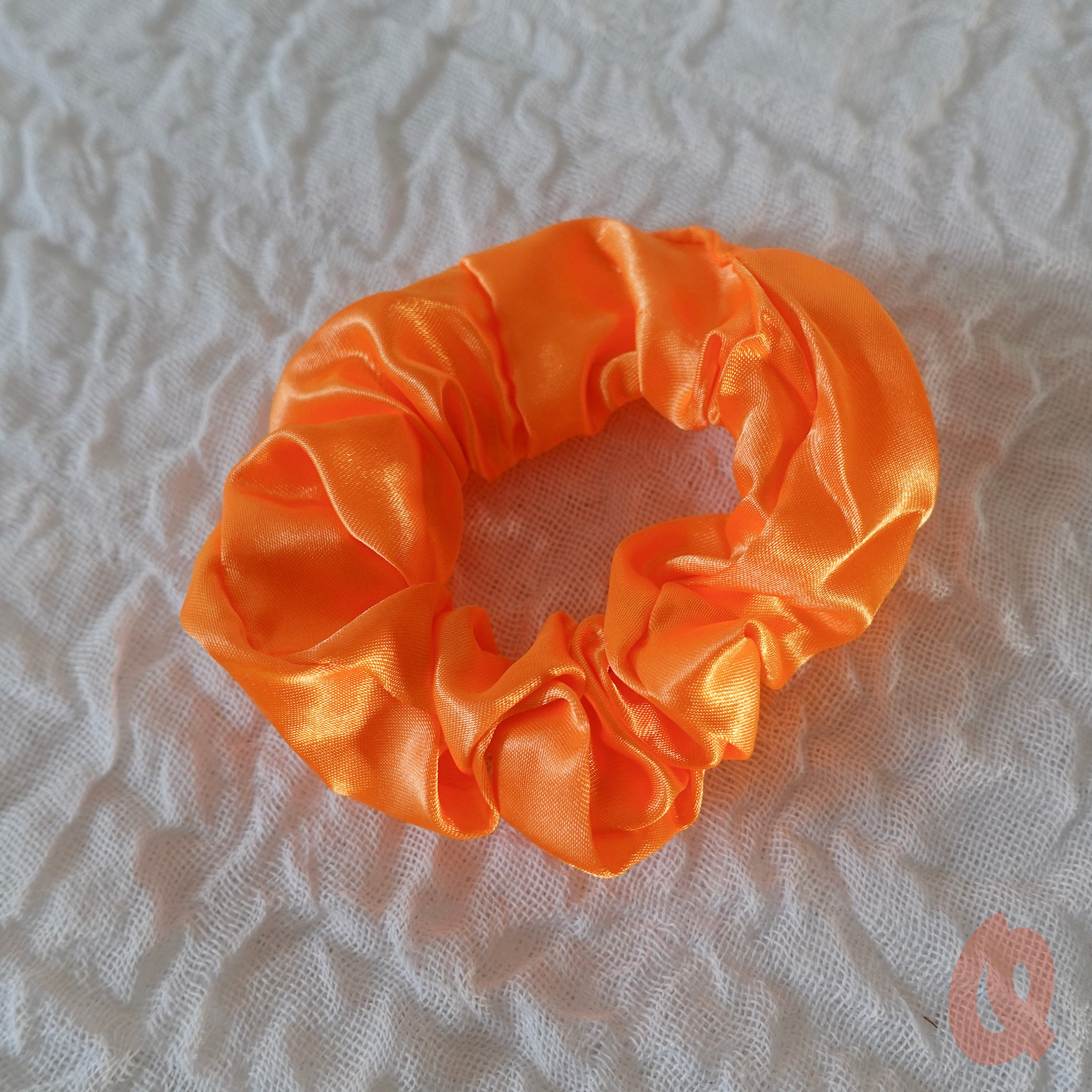 Cheer Scrunchie - Qwerky Colour