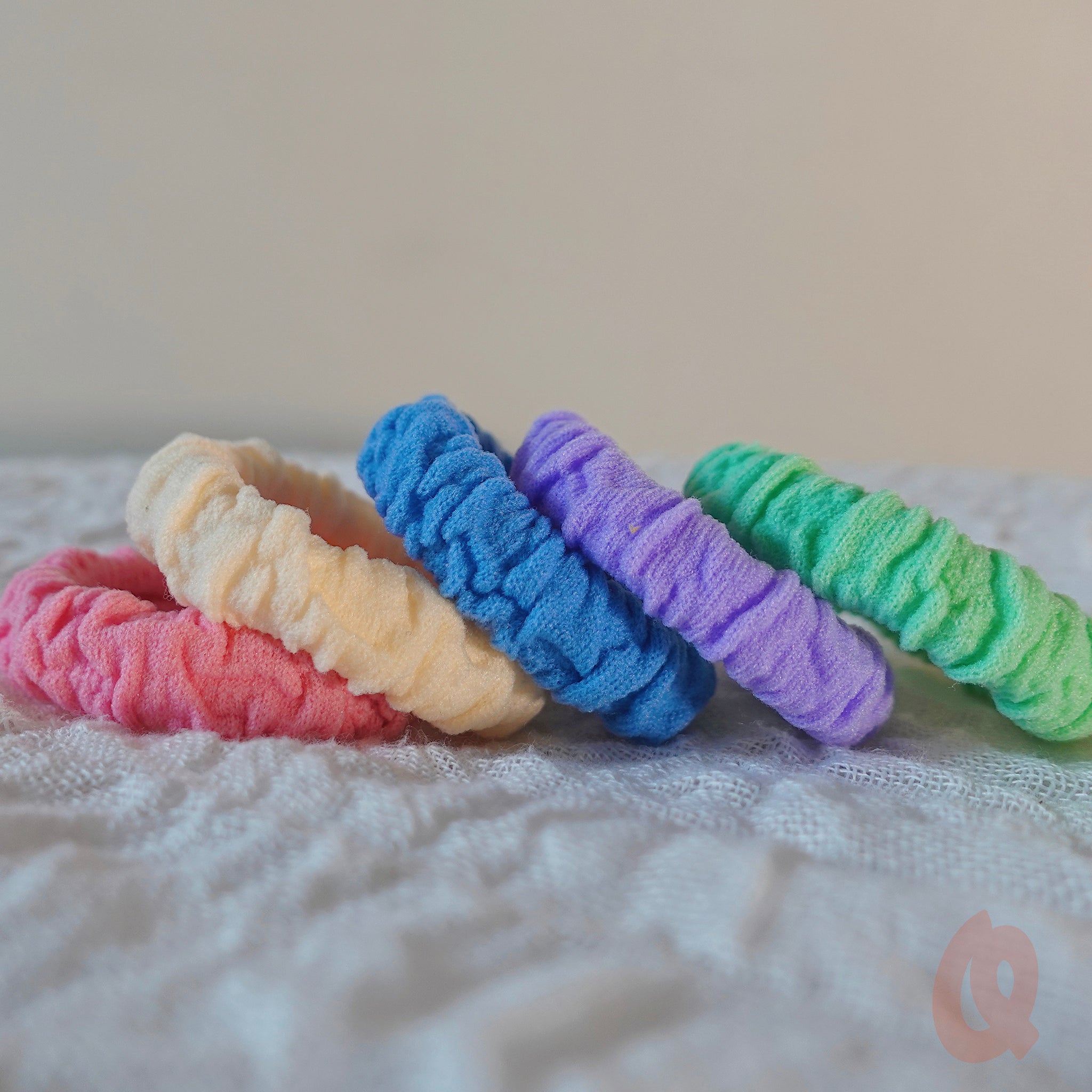 Pastel Mini Scrunchie - Qwerky Colour